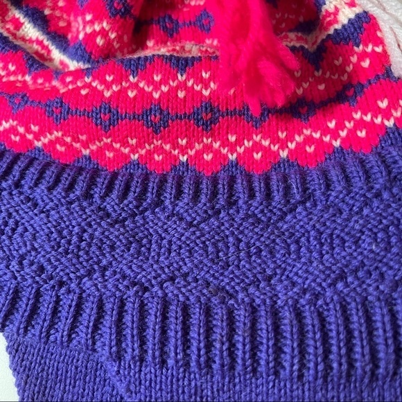 HI-LINE KNITS WOOL SKI HAT with ear flaps and cute tassels. Pink purple & White - Picture 4 of 4